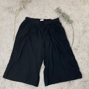 Reitmans black pleated w pocket pants 😻!